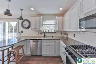 1551 Thornwood View N, Forks Twp, PA 18040 - Photo 10