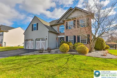 1551 Thornwood View N, Forks Twp, PA 18040 - Photo 2