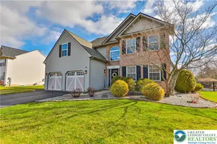 1551 Thornwood View N, Forks Twp, PA 18040 - Photo 2