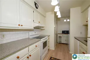 28 Stonewood Pl, Catasauqua Boro, PA 18032 - Photo 8