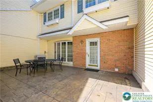 28 Stonewood Pl, Catasauqua Boro, PA 18032 - Photo 2