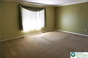 3208 Oakland Square Dr, Bethlehem Township, PA 18020 - Photo 16