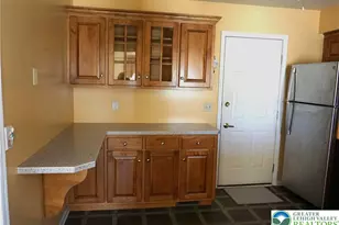 3208 Oakland Square Dr, Bethlehem Township, PA 18020 - Photo 6