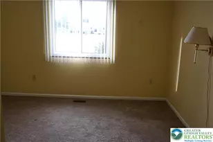 3208 Oakland Square Dr, Bethlehem Township, PA 18020 - Photo 28