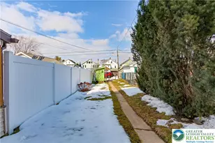 455 E 11th St, Northampton Boro, PA 18067 - Photo 4