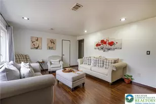 2912 Diamond Ave, Allentown City, PA 18103 - Photo 2