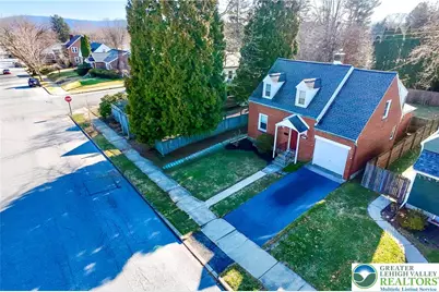 2109 Kemmerer Street, Bethlehem City, PA 18017 - Photo 2