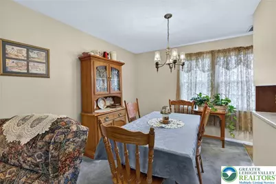 7914 Woodsbluff Run, Upper Macungie Township, PA 18051 - Photo 18