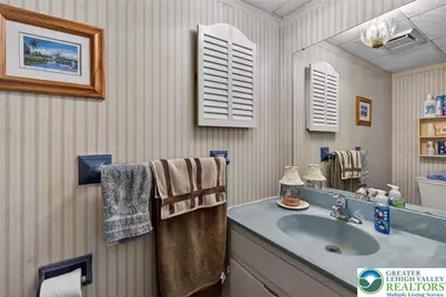 7914 Woodsbluff Run, Upper Macungie Township, PA 18051 - Photo 32