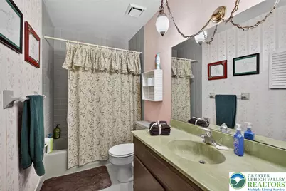 7914 Woodsbluff Run, Upper Macungie Township, PA 18051 - Photo 42