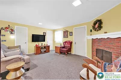 4872 Main Street, Whitehall Township, PA 18052 - Photo 12