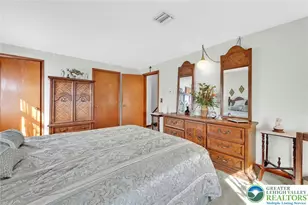 4872 Main St, Whitehall Township, PA 18052 - Photo 16