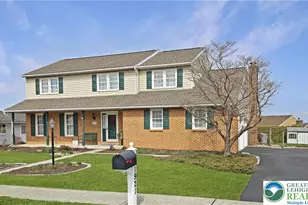 1921 Belleview Dr, Whitehall Township, PA 18052 - Photo 1