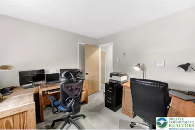 1873 Molinaro Drive, South Whitehall Township, PA 18104 - Photo 16