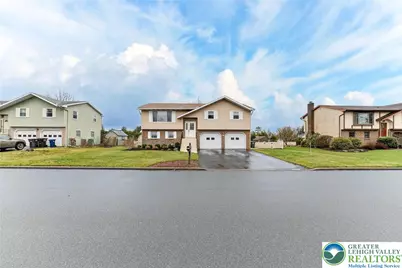 1873 Molinaro Drive, South Whitehall Township, PA 18104 - Photo 34