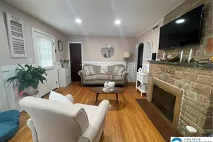 1113 Lafayette St, Easton, PA 18042 - Photo 2