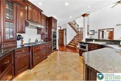 5820 Harvest Place, North Whitehall Township, PA 18078 - Photo 10