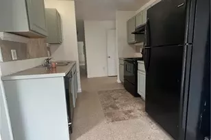 909 Monroe Ave, Scranton City, PA 18510 - Photo 2