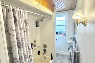 1690 Newport Ave, Northampton Boro, PA 18067 - Photo 12