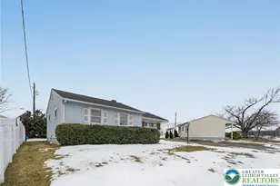 1569 Fleming, Bethlehem City, PA 18017 - Photo 2