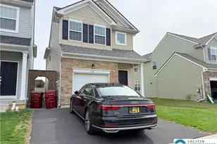 2121 Huntington Ln, Easton, PA 18040 - Photo 2