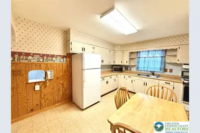 3127 W Emaus Avenue, Salisbury Township, PA 18103 - Photo 8