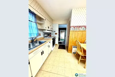 3127 W Emaus Avenue, Salisbury Township, PA 18103 - Photo 10