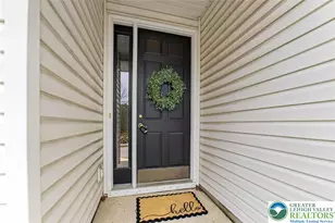 27 Moor Dr, Palmer Twp, PA 18045 - Photo 2