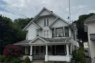 352 S 1st St, Bangor, PA 18013 - Photo 2