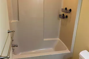 5039 Shawnee Blvd, North Whitehall Township, PA 18078 - Photo 14