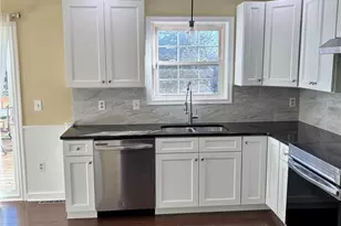 5039 Shawnee Blvd, North Whitehall Township, PA 18078 - Photo 4