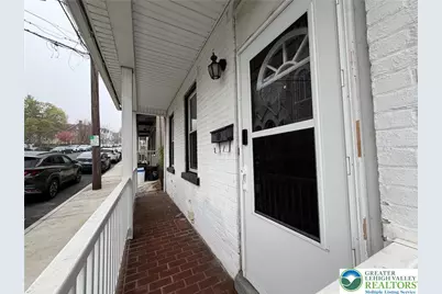 416 Carlton Avenue, Bethlehem City, PA 18015 - Photo 2