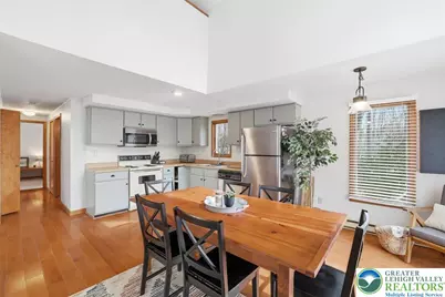 197 Wyomissing Drive, Coolbaugh Twp, PA 18347 - Photo 10