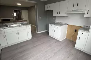 25 S Delaware Ave, Minersville, PA 17954 - Photo 6