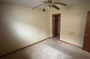 570 Slateford Rd, Upper Mt Bethel Twp, PA 18343 - Photo 4