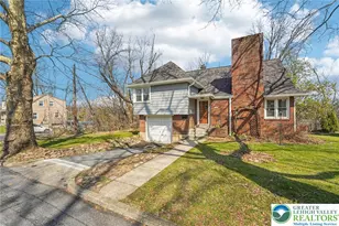 732 Lyons St, Bethlehem City, PA 18018 - Photo 2