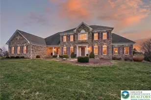 209 Donato Ct, Bushkill Twp, PA 18064 - Photo 2