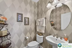 209 Donato Ct, Bushkill Twp, PA 18064 - Photo 38