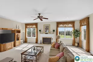 209 Donato Ct, Bushkill Twp, PA 18064 - Photo 18