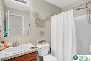 1560 Pinewind Dr, Lower Macungie Township, PA 18011 - Photo 38