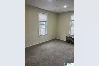 37 E Pennsylvania Avenue, Pen Argyl, PA 18072 - Photo 12