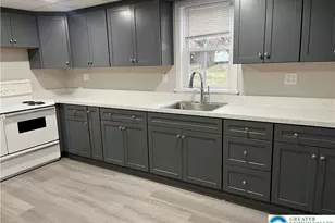 37 E Pennsylvania Ave, Pen Argyl, PA 18072 - Photo 4