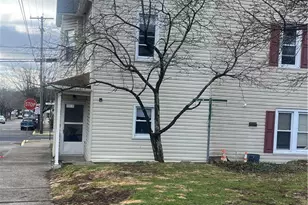 37 E Pennsylvania Ave, Pen Argyl, PA 18072 - Photo 14