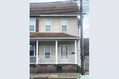 37 E Pennsylvania Avenue, Pen Argyl Boro, PA 18072 - Photo 1