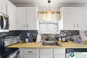 2110 Lansdale Dr, Stroud Twp, PA 18301 - Photo 12