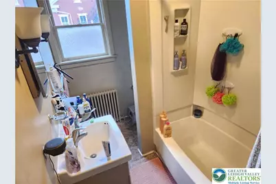 213 E Franklin Street, Slatington Boro, PA 18080 - Photo 16