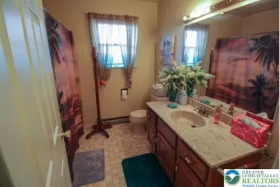 228 Utica Avenue, Wind Gap, PA 18091 - Photo 14