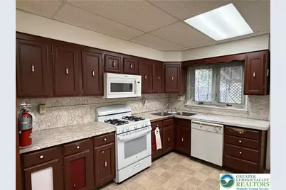 622 Cleveland Street, Allentown City, PA 18103 - Photo 2