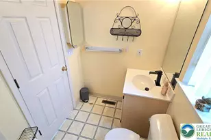 18 Jazz Cir, Whitehall Township, PA 18052 - Photo 16