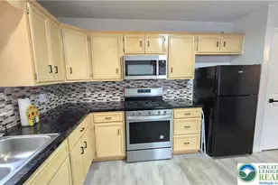 18 Jazz Cir, Whitehall Township, PA 18052 - Photo 8